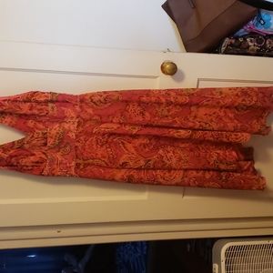 Wild knee length dress size 10 like new